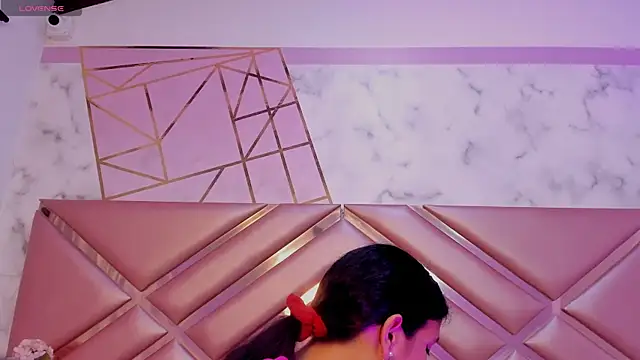 DianaSheren's Live XXX Chat