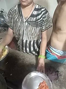 Savita_bhabhi_enjoy Show Webcam