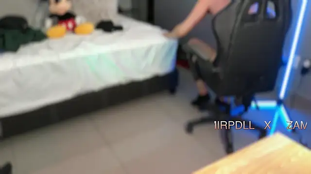 zamir333's Webcam Show