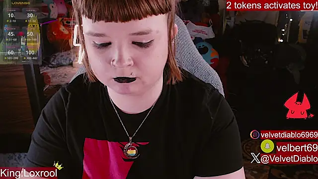 VelvetDiablo's Live XXX Chat