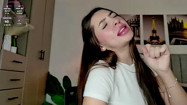 caralella Chat XXX live