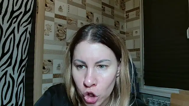 TherestlessKitty Chat XXX live