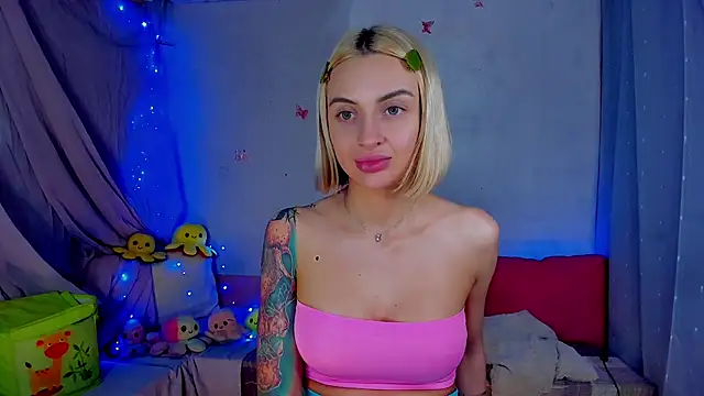 YourLizzyDollのウェブカメラショー