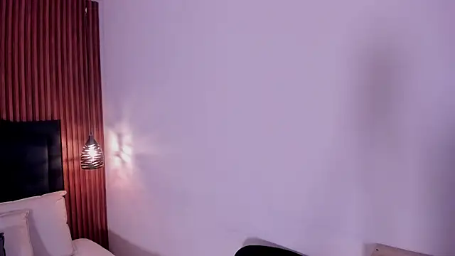 Hisoka_011 Webcam-Show