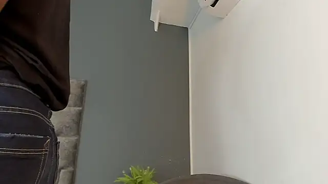 Robin_Rief Adlı Modelin Canlı XXX Sohbeti