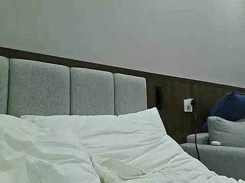 ksmani19477 Show Webcam