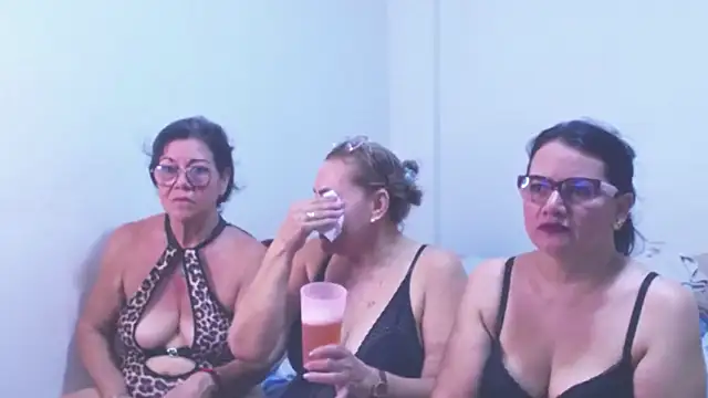 sexycristina_2 网络视讯表演