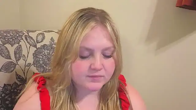 PhatAssBlond's Webcam Show