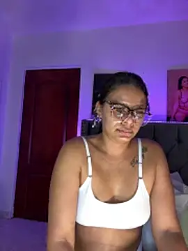 ema_zoe live XXX chat