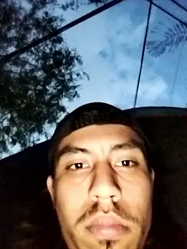 AlexAlejandro13's Live XXX Chat