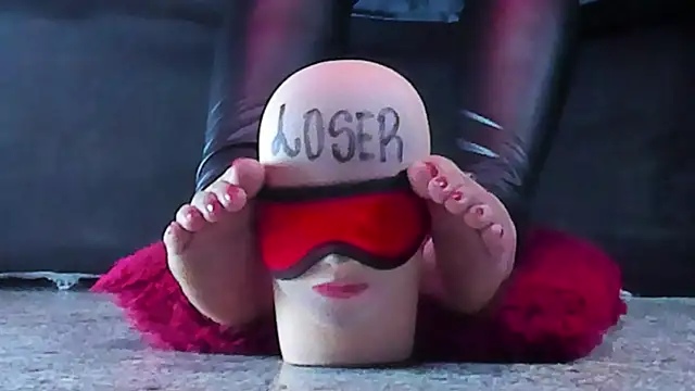 Chatroom XXX en direct de KatrinaStone