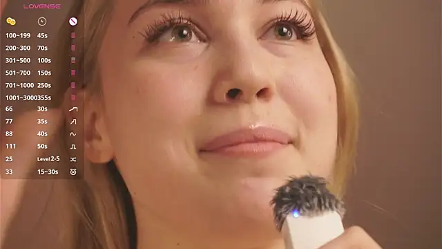 SusanneOsche webcam show