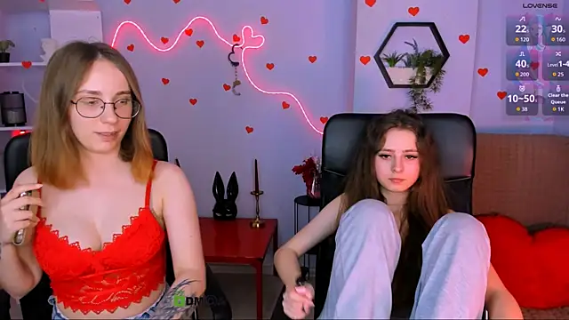 rebecca_smile Adlı Modelin Canlı XXX Sohbeti