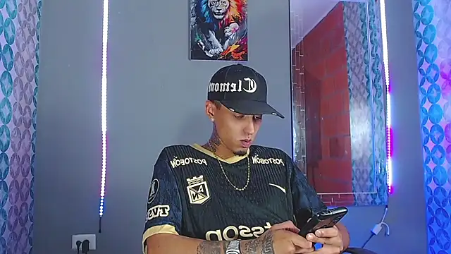 Chat +18 de Liam_lee ao vivo