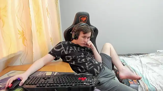 Show modela iliaskrislove na web-kameri