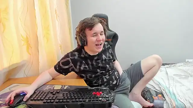 Show modela iliaskrislove na web-kameri