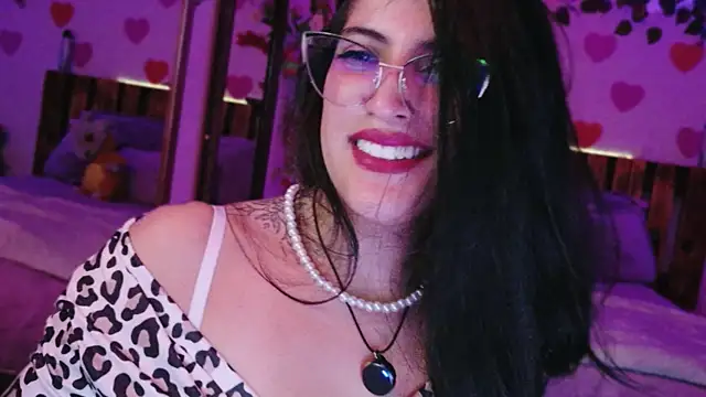 AzaharJaan's Live XXX Chat