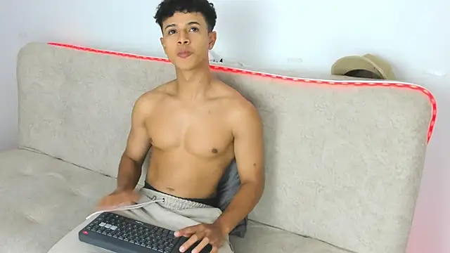 Онлайн чат XXX _Alex_Colton