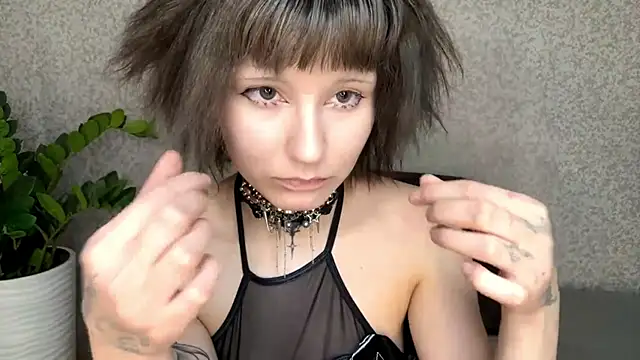 WuhhwLina's Live XXX Chat