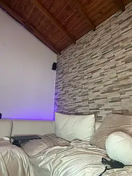 دردشة CiaraMorettii الجنسية المباشرة