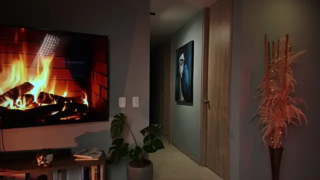 Chat +18 de Danna-Saenz ao vivo