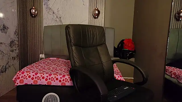 Vanessa_7_ Adlı Modelin Canlı XXX Sohbeti