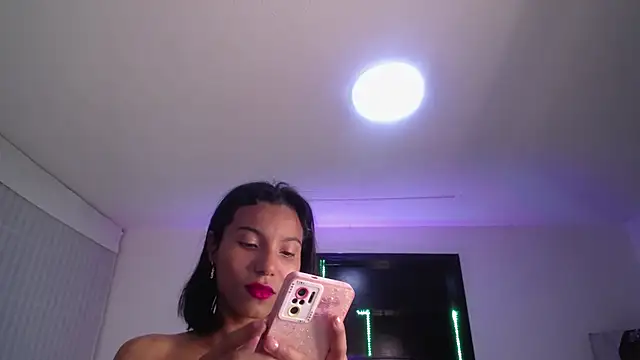 Chat +18 de Wendy_1_ ao vivo