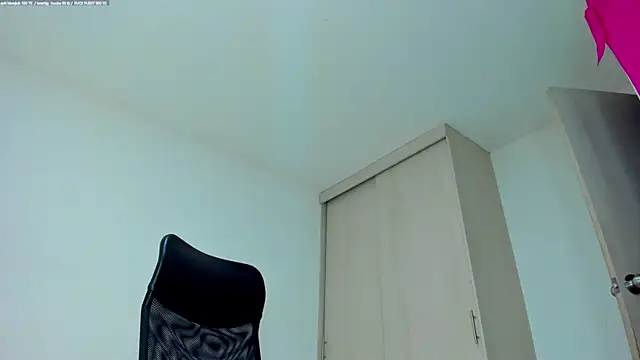 Chat +18 de monica_little23 ao vivo