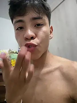 MaxiWildd Adlı Modelin Web Kamerası Şovu