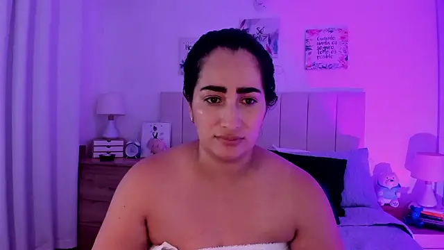 แชท XXX สดของ KiimDesire