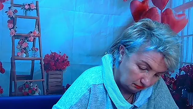 แชท XXX สดของ RenataDaster