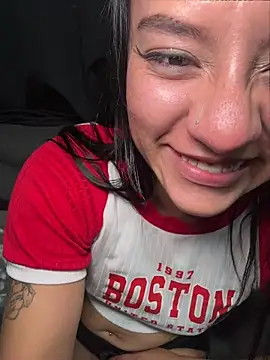 Candy-firee: απευθείας συνομιλία ΧΧΧ