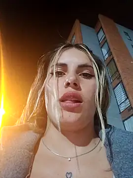 XXX chat uživo modela Cata_city1106