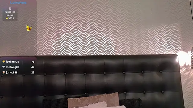 XXX chat uživo modela Sharonevanss_