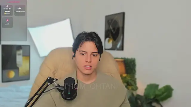 Thom_Ohtani Show in webcam