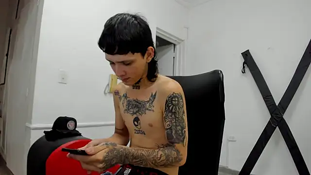 StraightBoy_Nick Pertunjukan Webcam