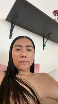 GiaValenti 现场XXX聊天