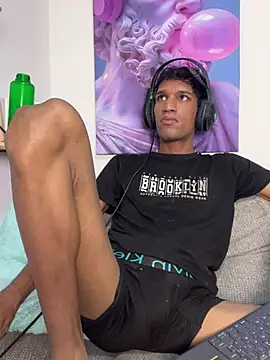 Show de webcam de Miguel_bigcock