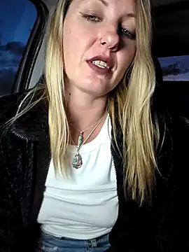 SheIsSomething Show Webcam