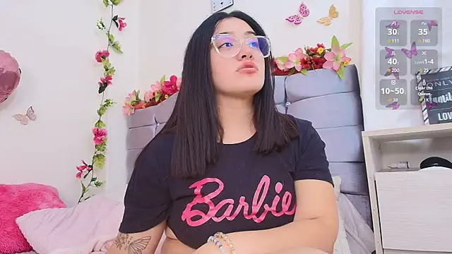 Chat +18 de Isabella_Roses_ ao vivo