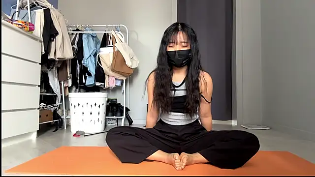 SweetMiaXO: вебкам-шоу