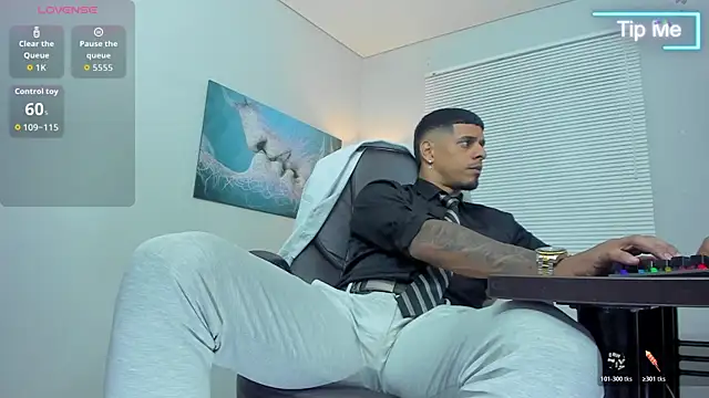 vincen_jose Show in webcam