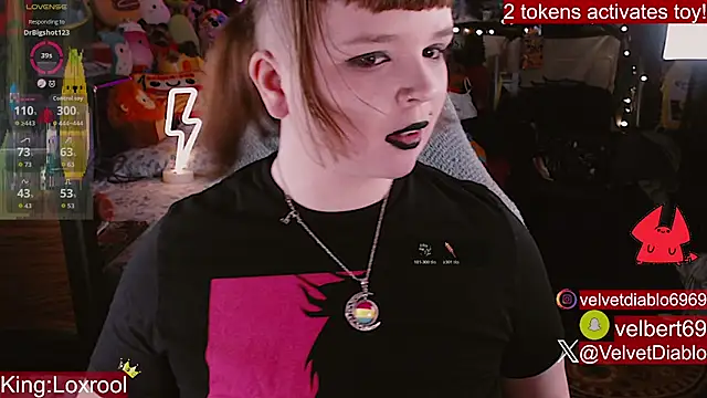 VelvetDiablo's Live XXX Chat