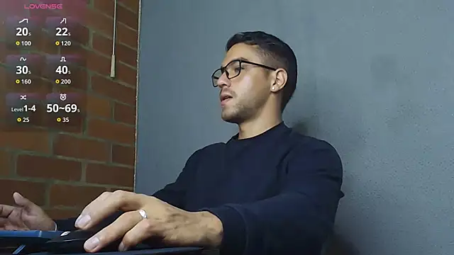 Chat XXX en directo de Leandro_valenzuela