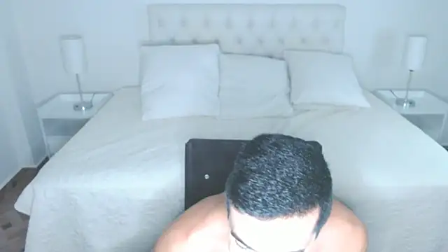 Chat XXX en directo de mr_hunterx