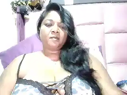 IndianDelia Chat XXX in diretta