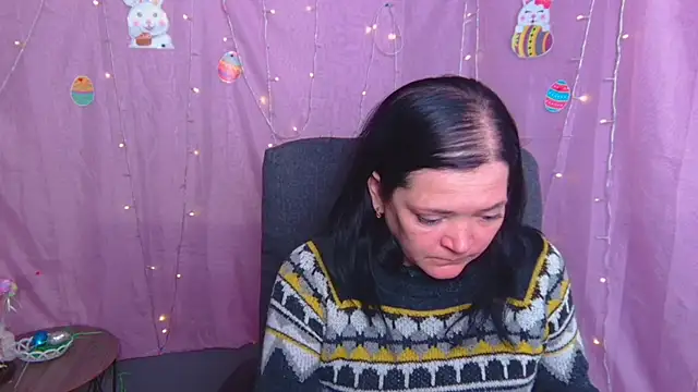 Show modela LauraFinn na web-kameri