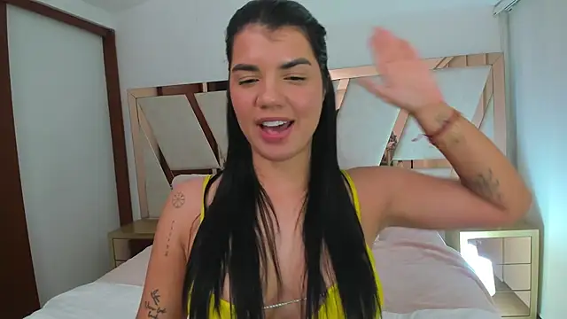 emma_lopes' Live XXX Chat