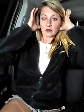 Sembang XXX Secara Langsung SheIsSomething