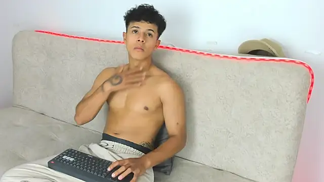 _Alex_Colton 即時 XXX 聊天